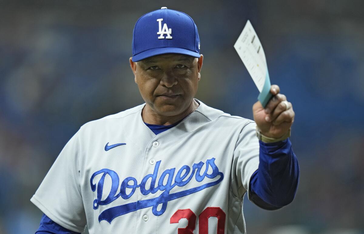 who is the manager of the los angeles dodgers