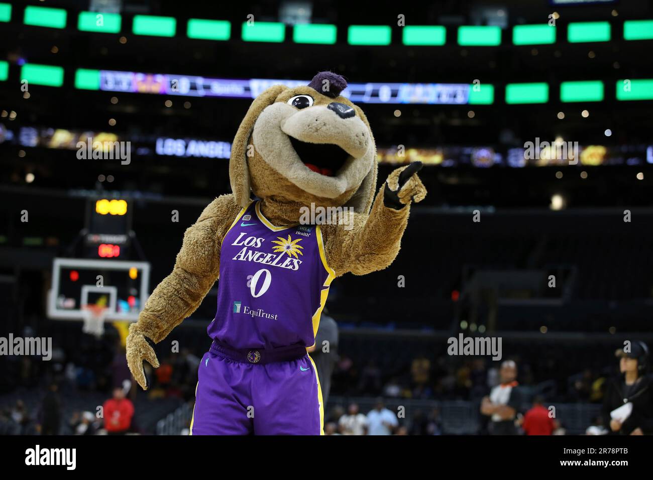 what is the los angeles lakers mascot 